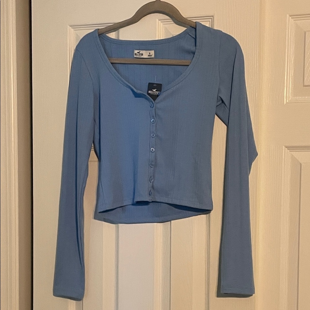 Hollister Women's Sky Blue Button-Down Top